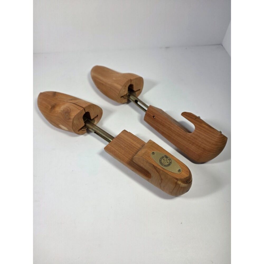 Vintage Wilmington Country Club Aromatic Cedar Shoe Trees Split Toe Mens Shapers - Picture 4 of 6